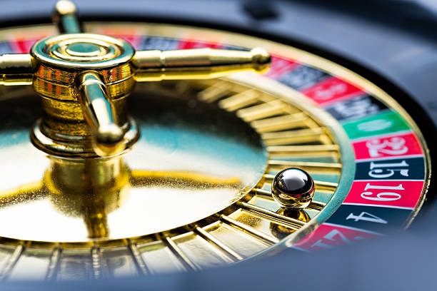 Formula 1 race track with game information display on intertogel login platform